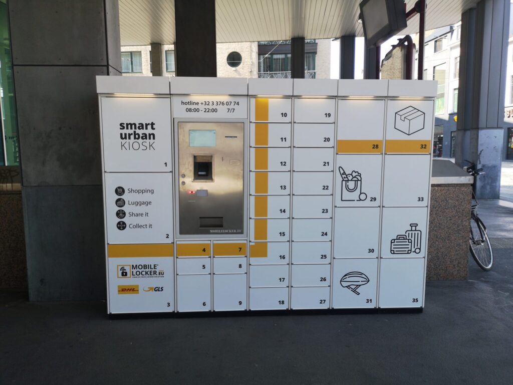 Outdoor Lockers - Mobile Locker